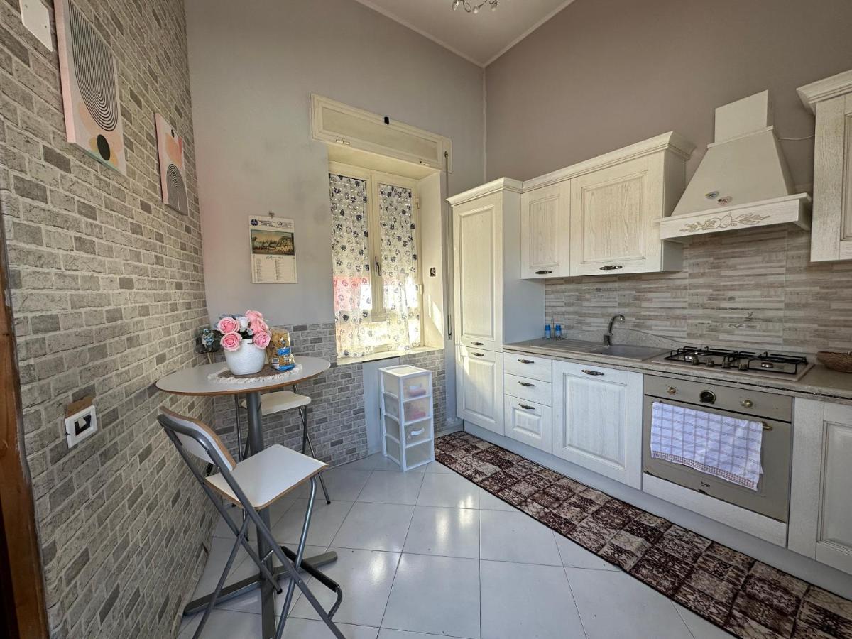 Apartament Scugnizzella Holiday House Neapol Zewnętrze zdjęcie