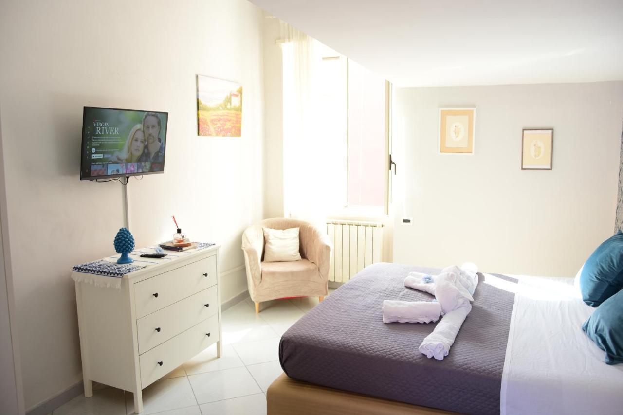 Apartament Scugnizzella Holiday House Neapol Zewnętrze zdjęcie
