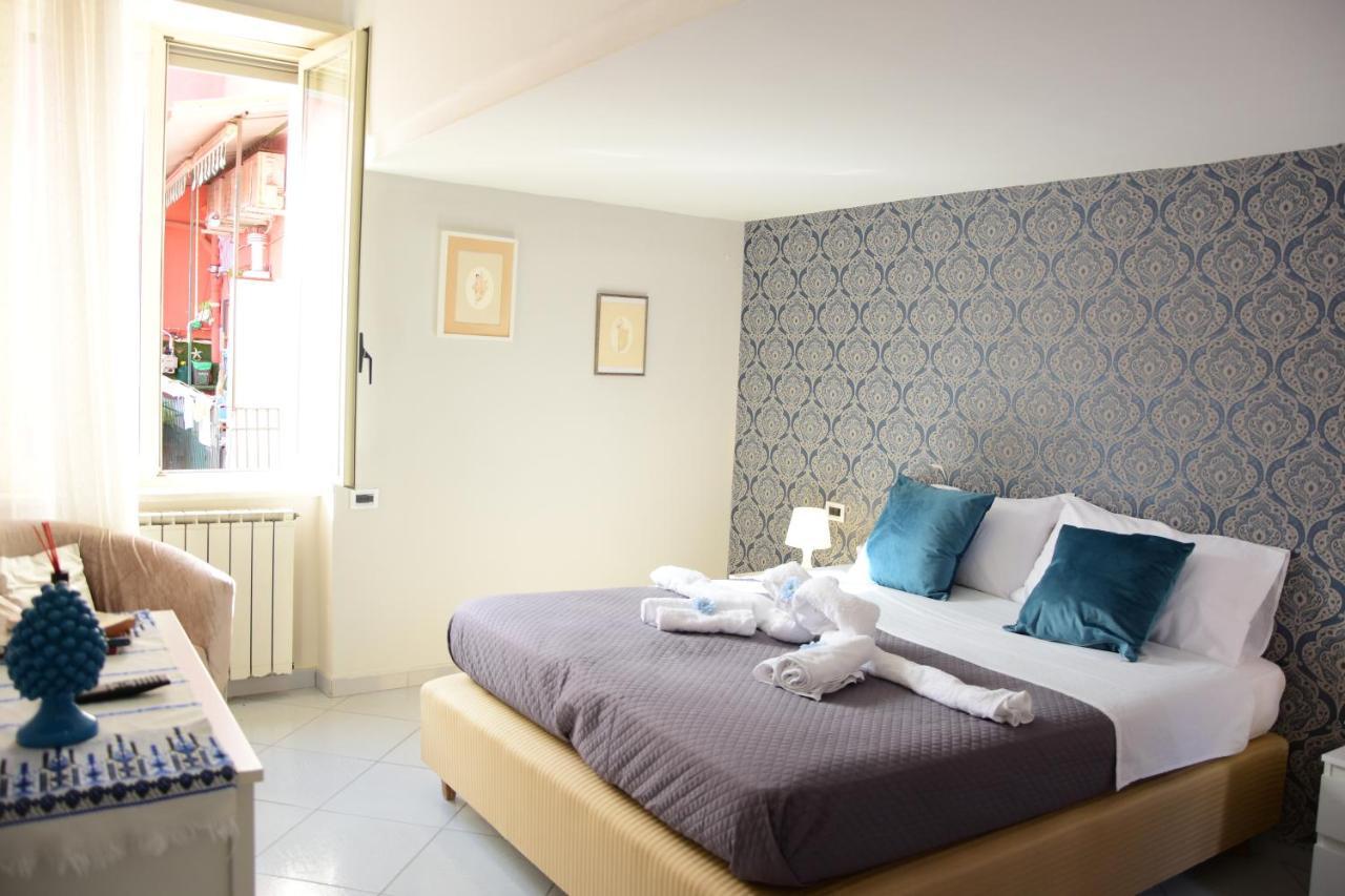 Apartament Scugnizzella Holiday House Neapol Zewnętrze zdjęcie