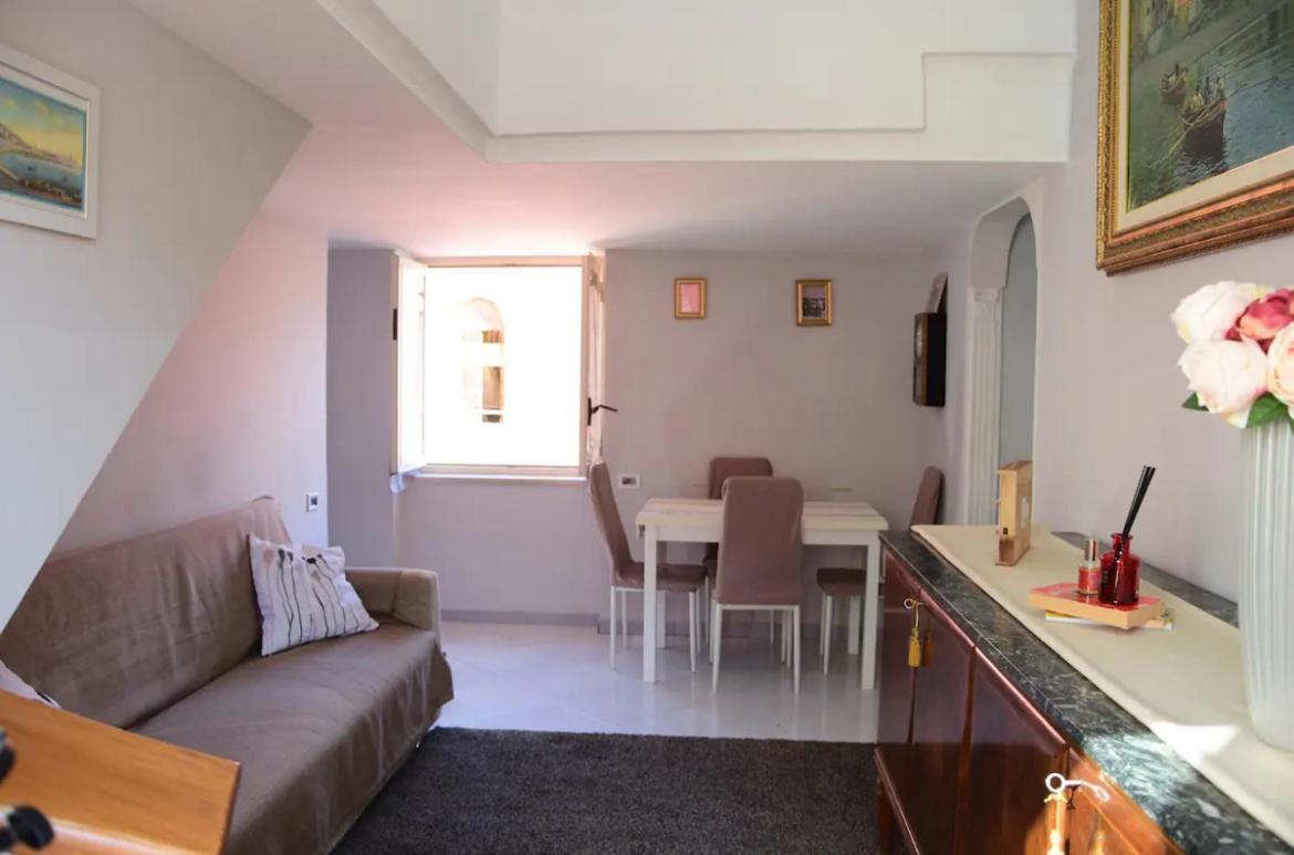 Apartament Scugnizzella Holiday House Neapol Zewnętrze zdjęcie